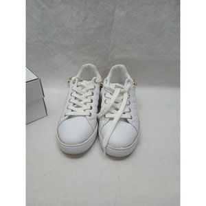 Guess White Sneakers Women's Size 7.5 Excellent Condition